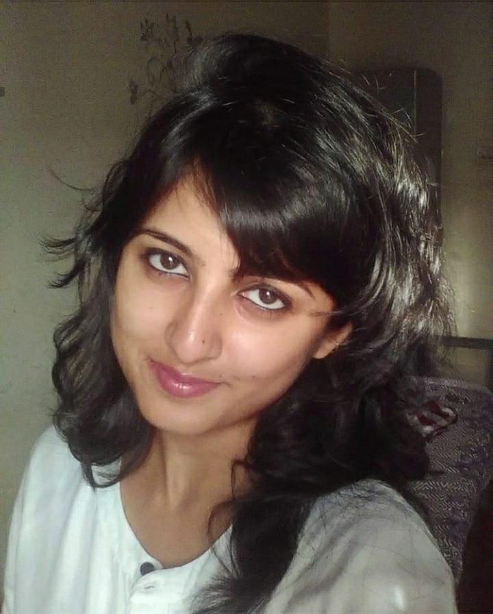 18P Desi Girl Sakshi expose