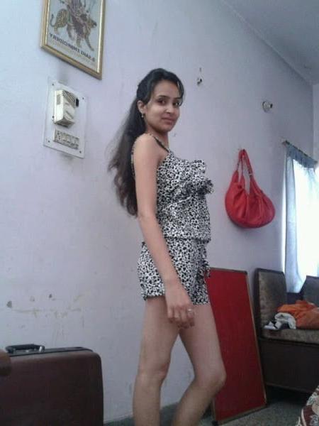 25P Anusha Desi Girl