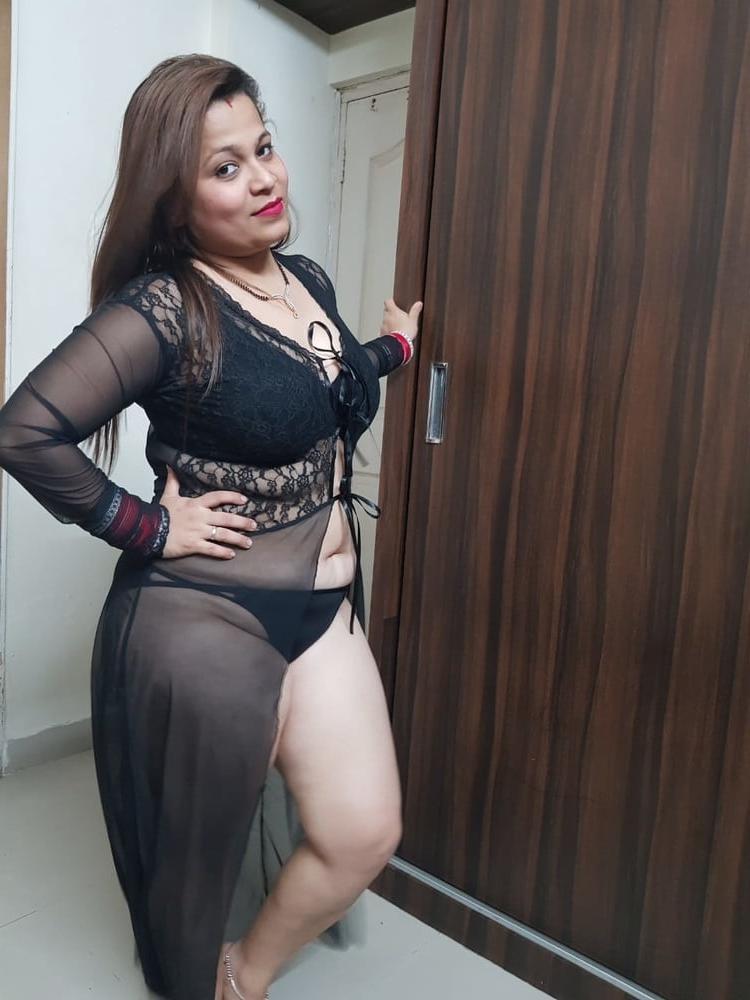 25P Desi Indian high class beauty