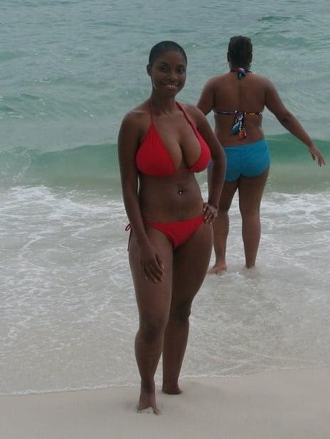 9P Slim n Busty 18