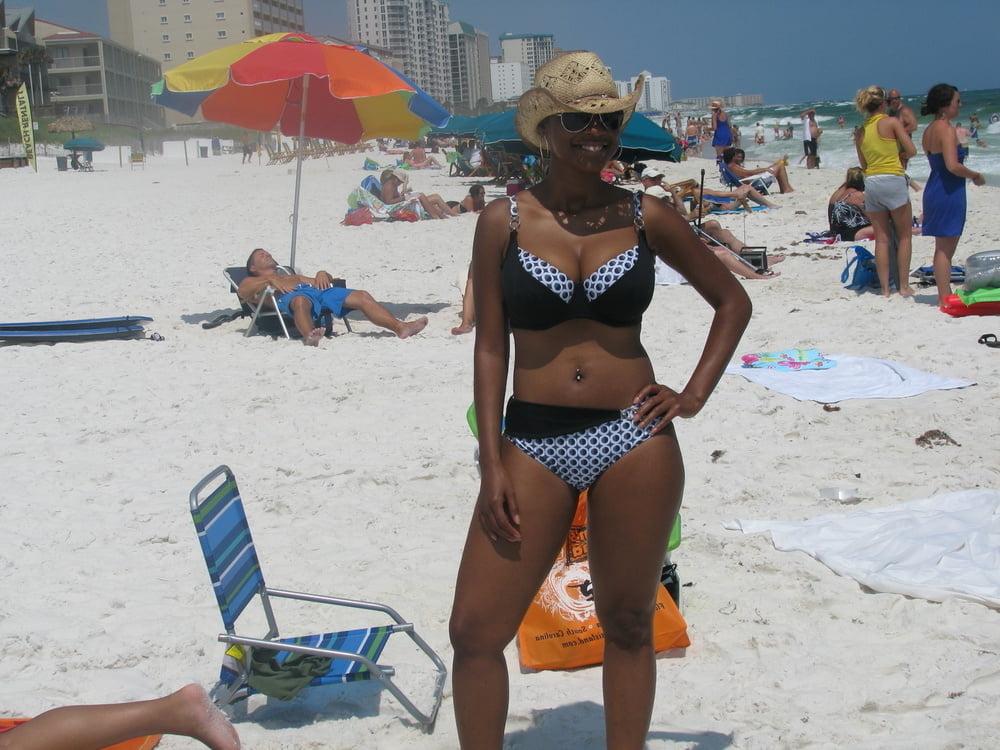 9P Slim n Busty 18