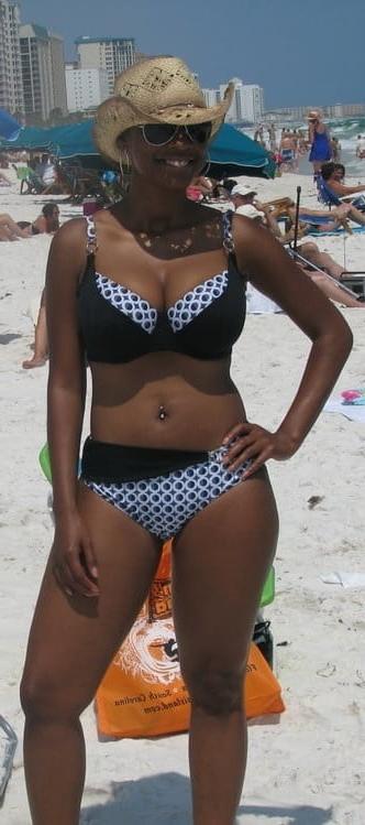 9P Slim n Busty 18