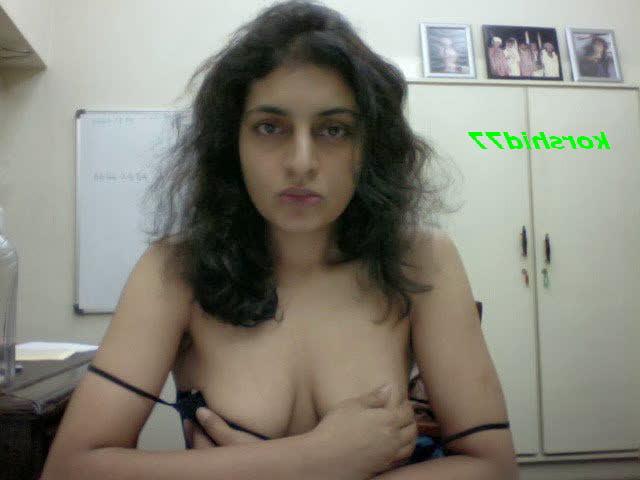 25P Desi Village MILF Mature 3