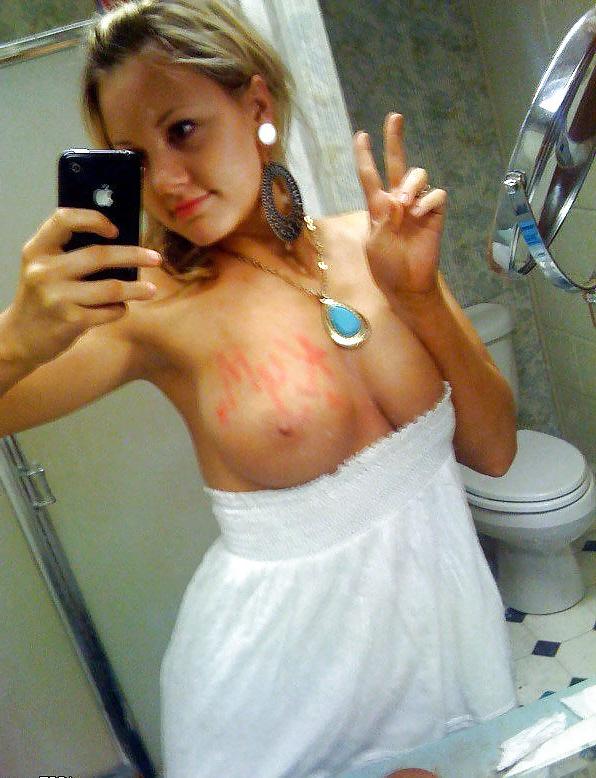 25P Sexy Amateur Self Shots 11