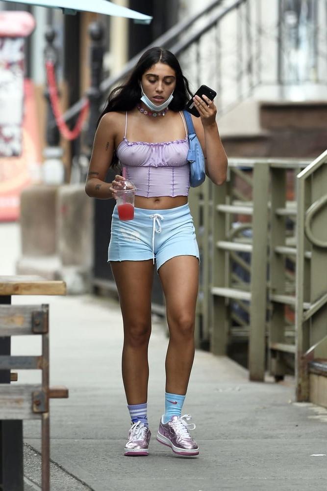 18P Lourdes Leon hard nipples, hairy under arms