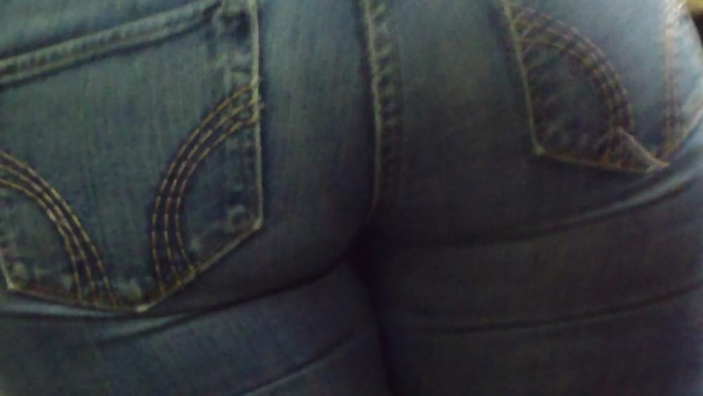 17P Sexy big teen butt & ass in bulging blue jeans