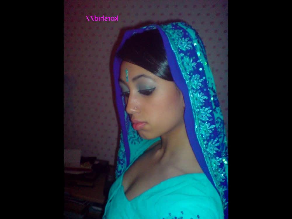 25P Desi sexy bhabhi 2