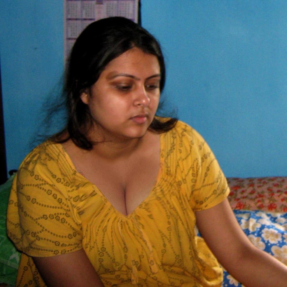 22P Desi Hot Girl