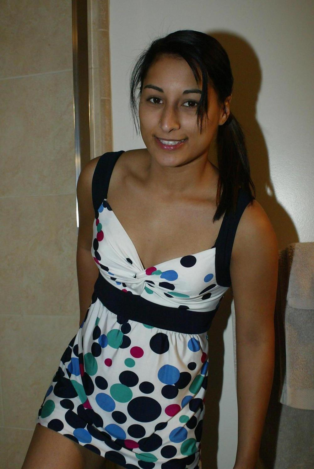 25P 18 Years Old Turkish Selma From Germany