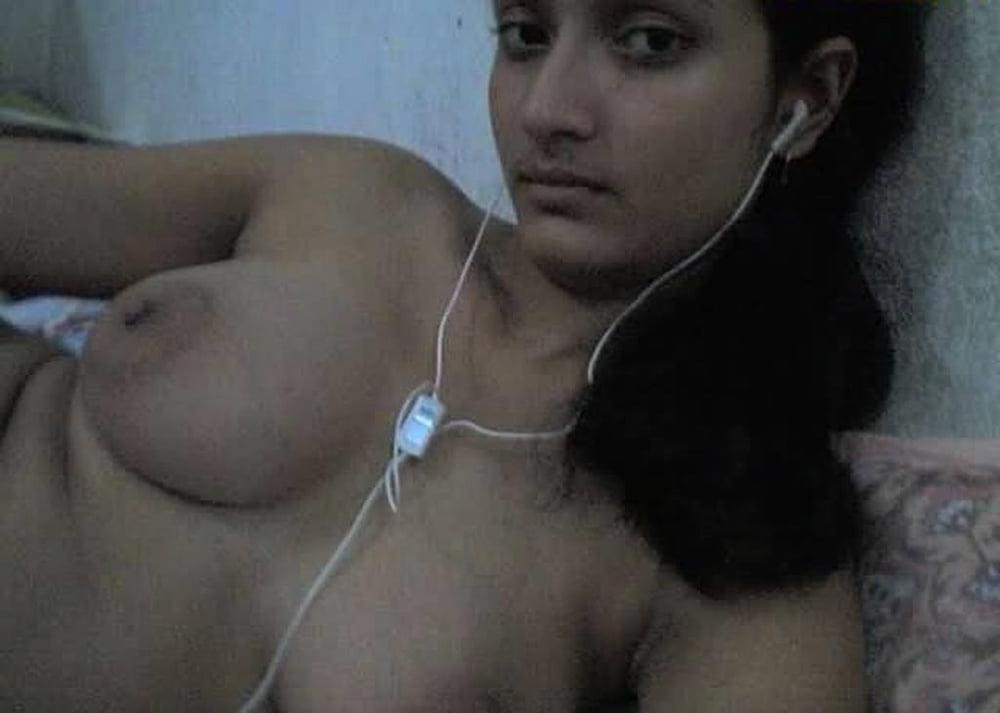 25P Desi Slim Sexy Girl