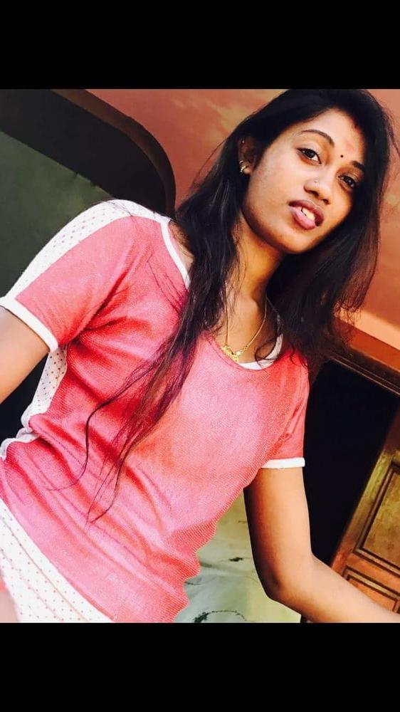 19P Tamil Village beauty