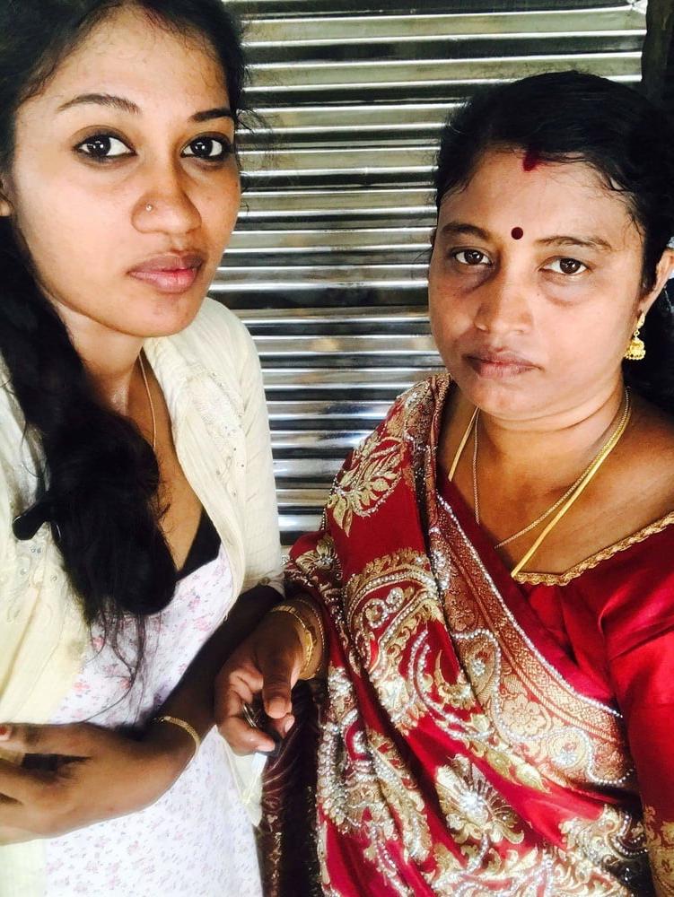 19P Tamil Village beauty