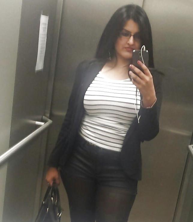 25P Desi Rasia hottest