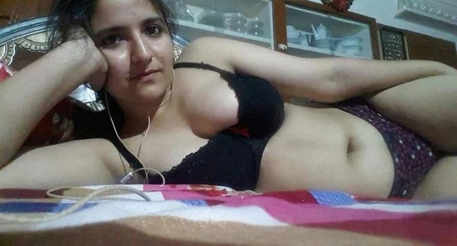 25P Desi Rasia hottest