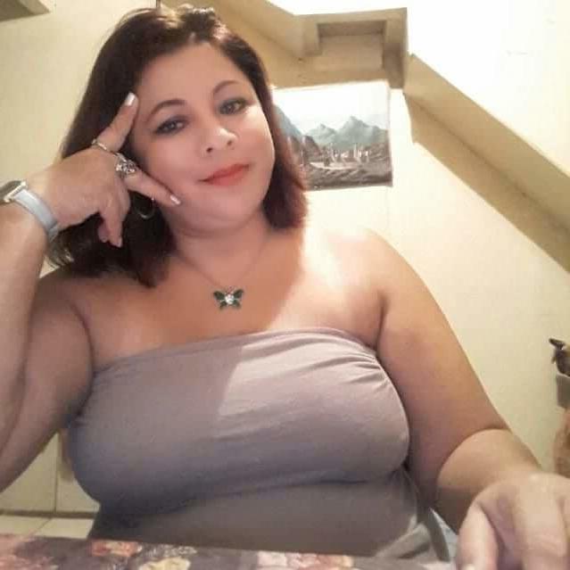 25P BUSTY BBWS FFF