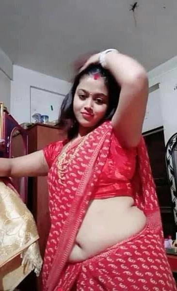 25P Desi Aunty navel show collections