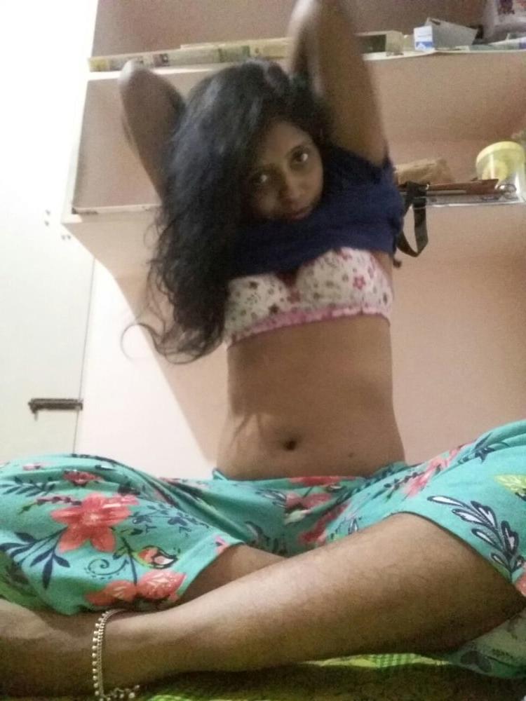 25P Desi Horny Kamal Bhabhi