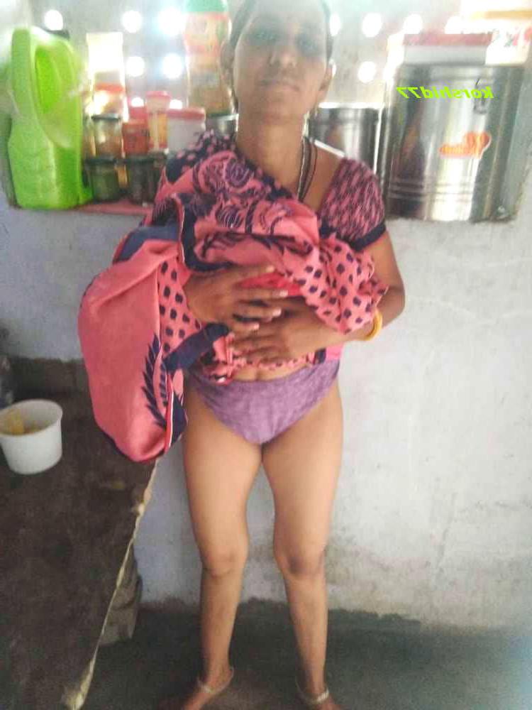 25P Desi Village MILF Mature 2