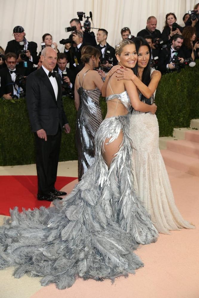 25P Vera Wang - Yes or No?  If Yes, Condom or Bareback?