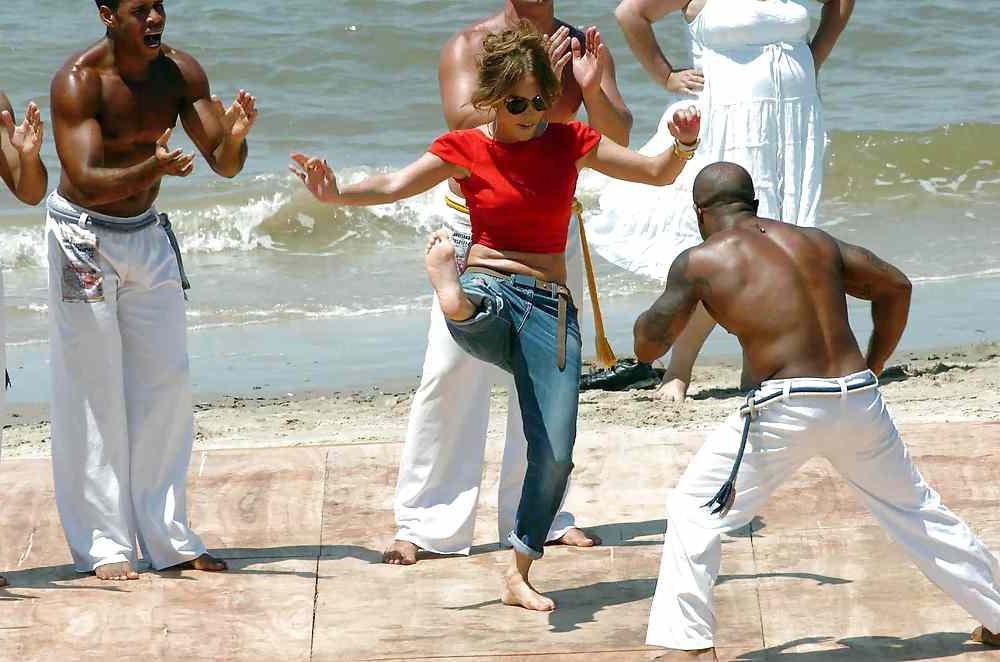 25P Jennifer Lopez Foot Pics