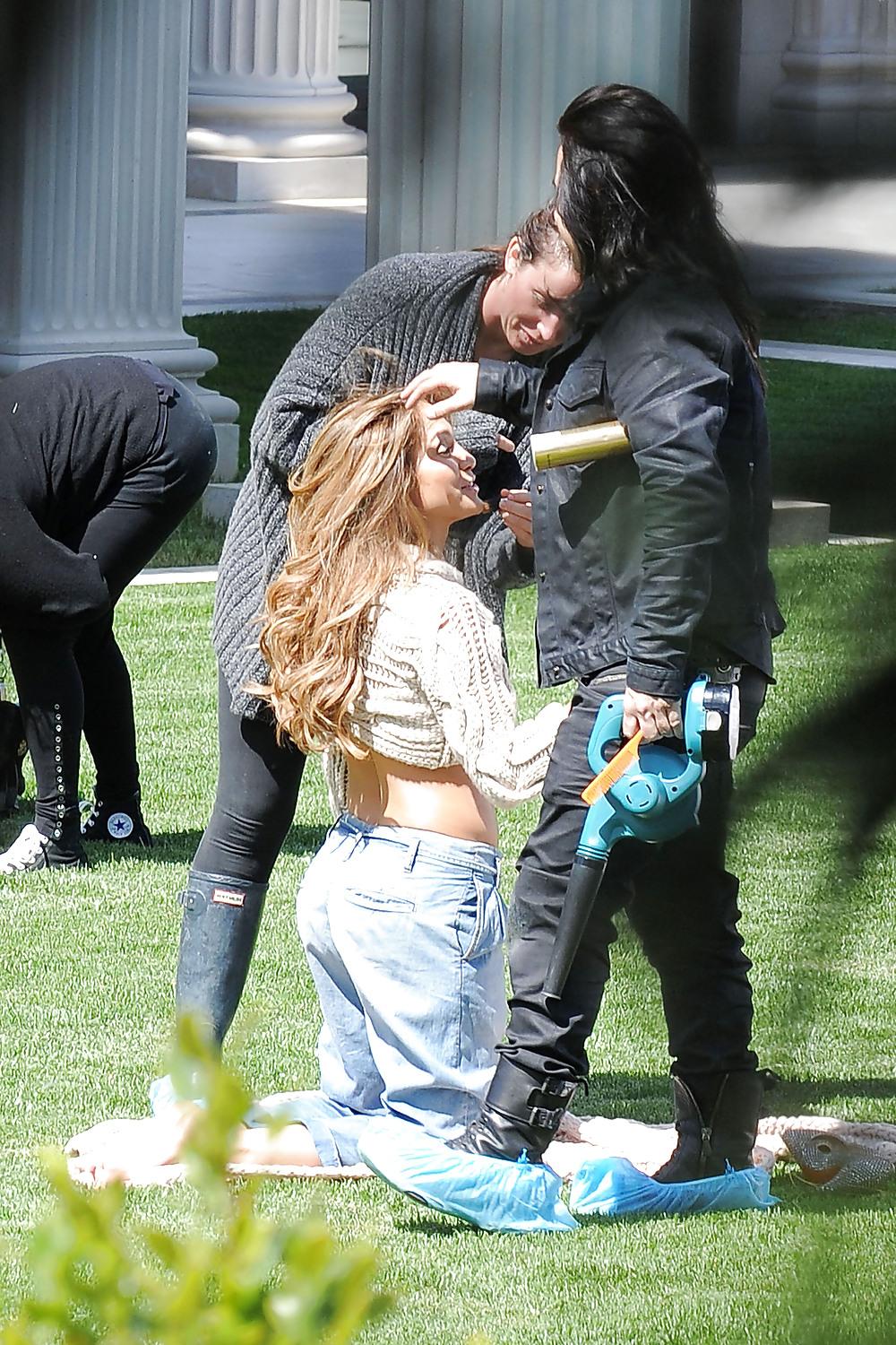 25P Jennifer Lopez Foot Pics