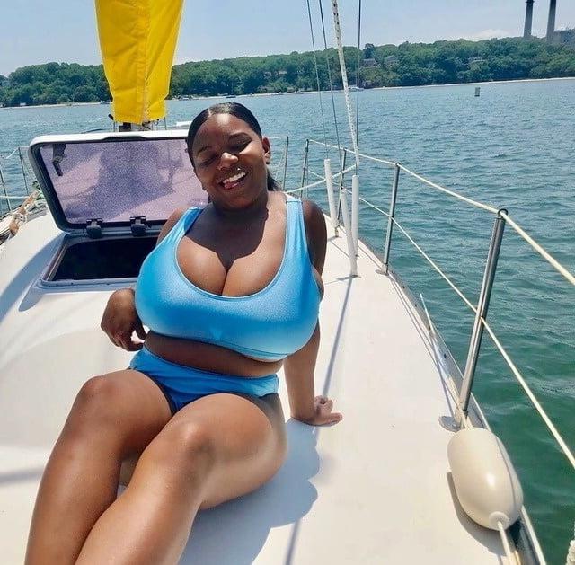 25P Chubby n Busty 13