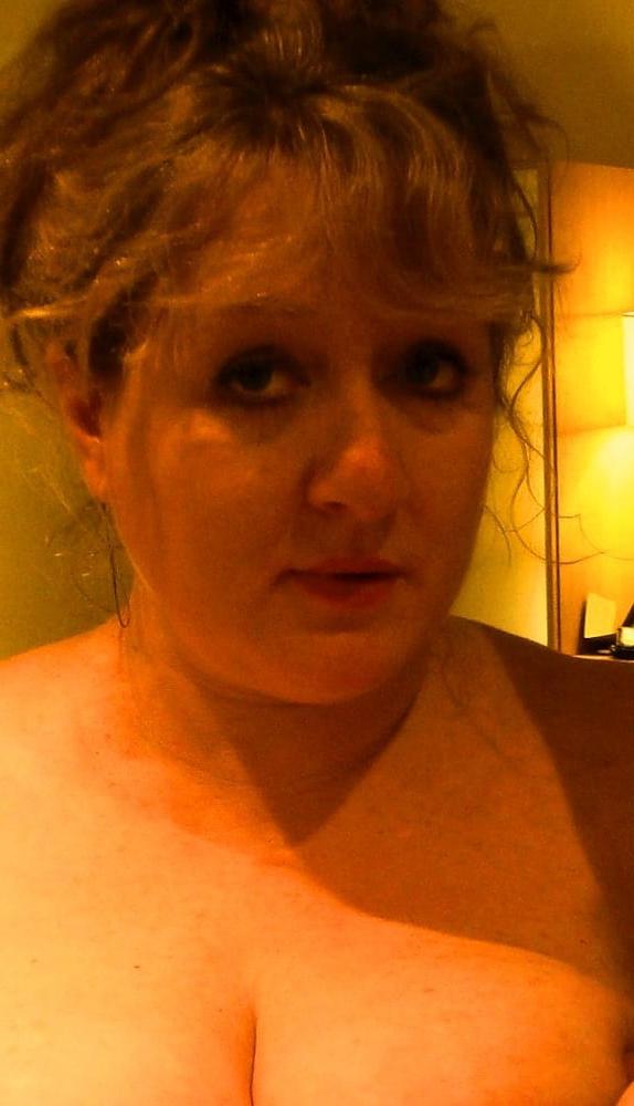 11P Busty Nixxx