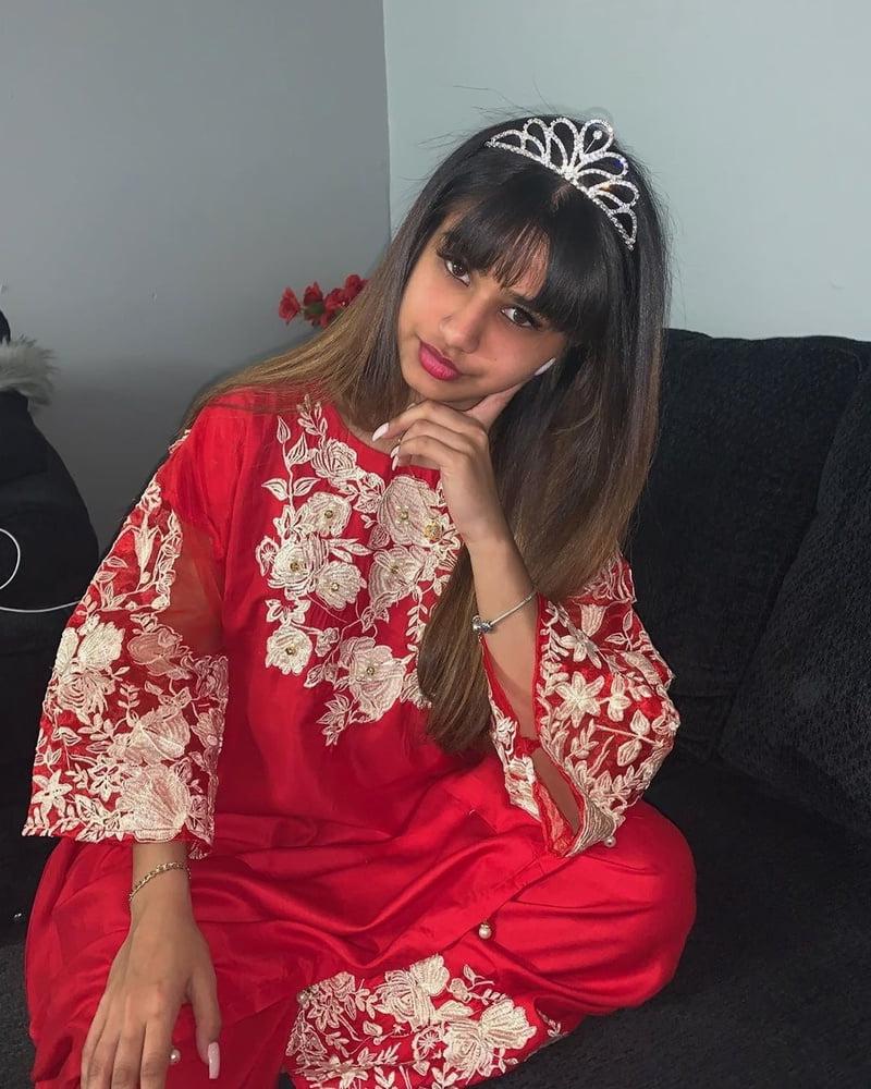25P Exotic young instagram beauty