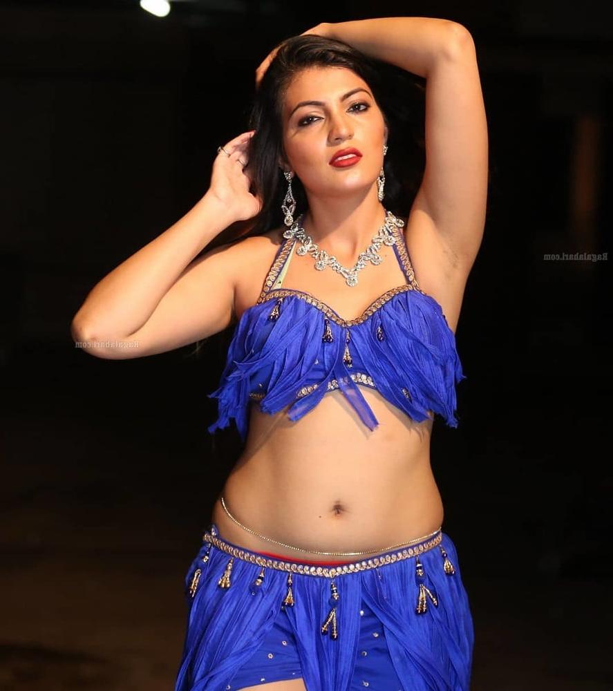 25P Armpits I Want to Lick 18