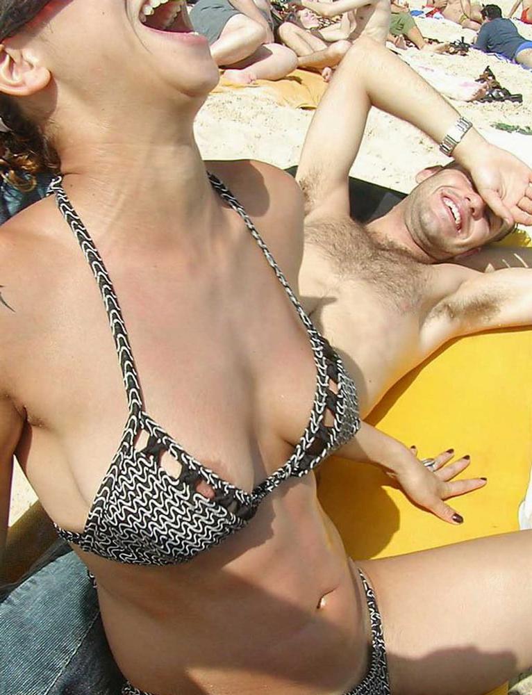 25P Downblouse &amp; Nipple Peeks 257