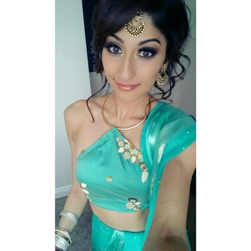 25P Sexy Indian Foot Goddess 152