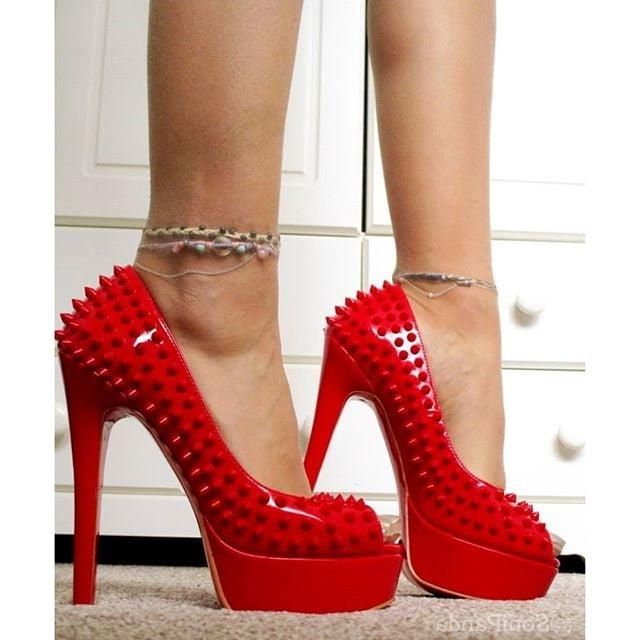 25P Sexy Indian Foot Goddess 152