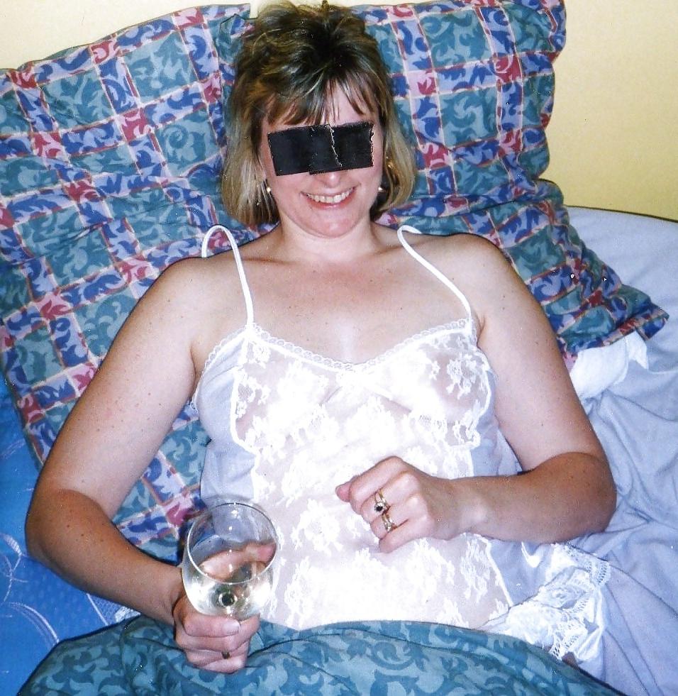 4P See-thru-milf
