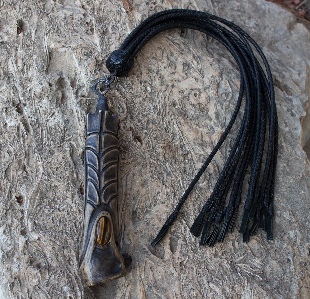 9P Gavial. 12-tail leather braided flogger.
