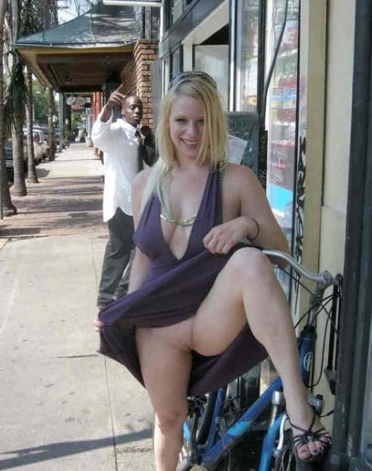 25P Oops I Forgot My Panties 01 - Blonde Edition