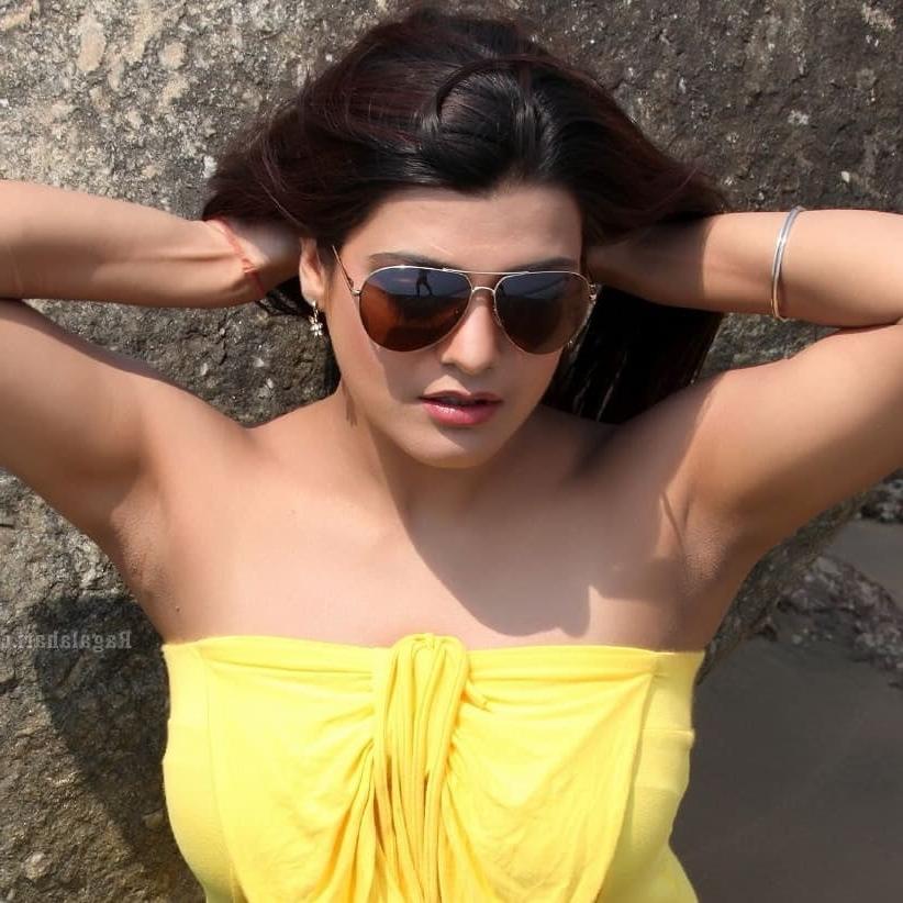 25P Armpits I Want to Lick 19