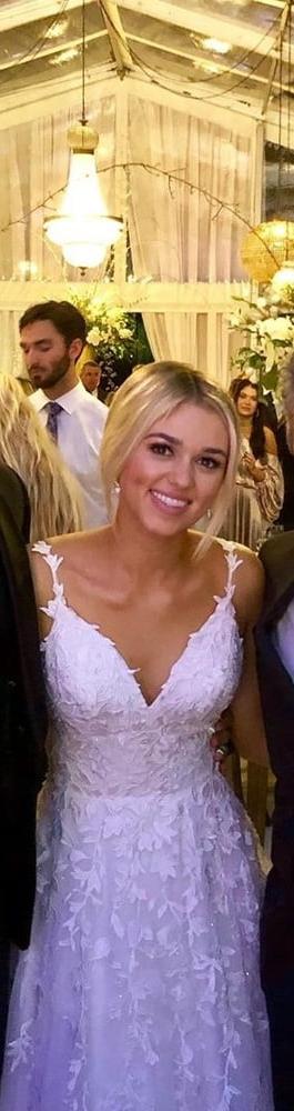 25P Sadie Robertson should be used so hard she can't walk