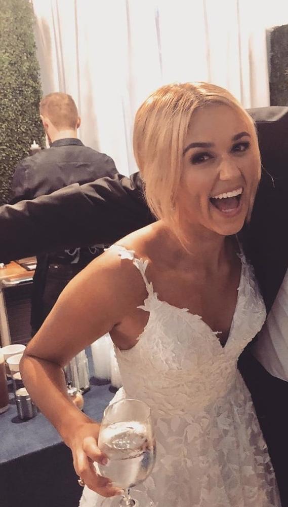 25P Sadie Robertson should be used so hard she can't walk