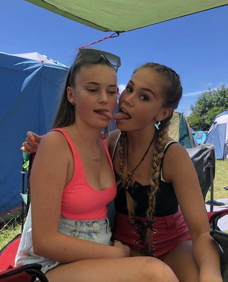 25P Pictures that make my cock hard 102