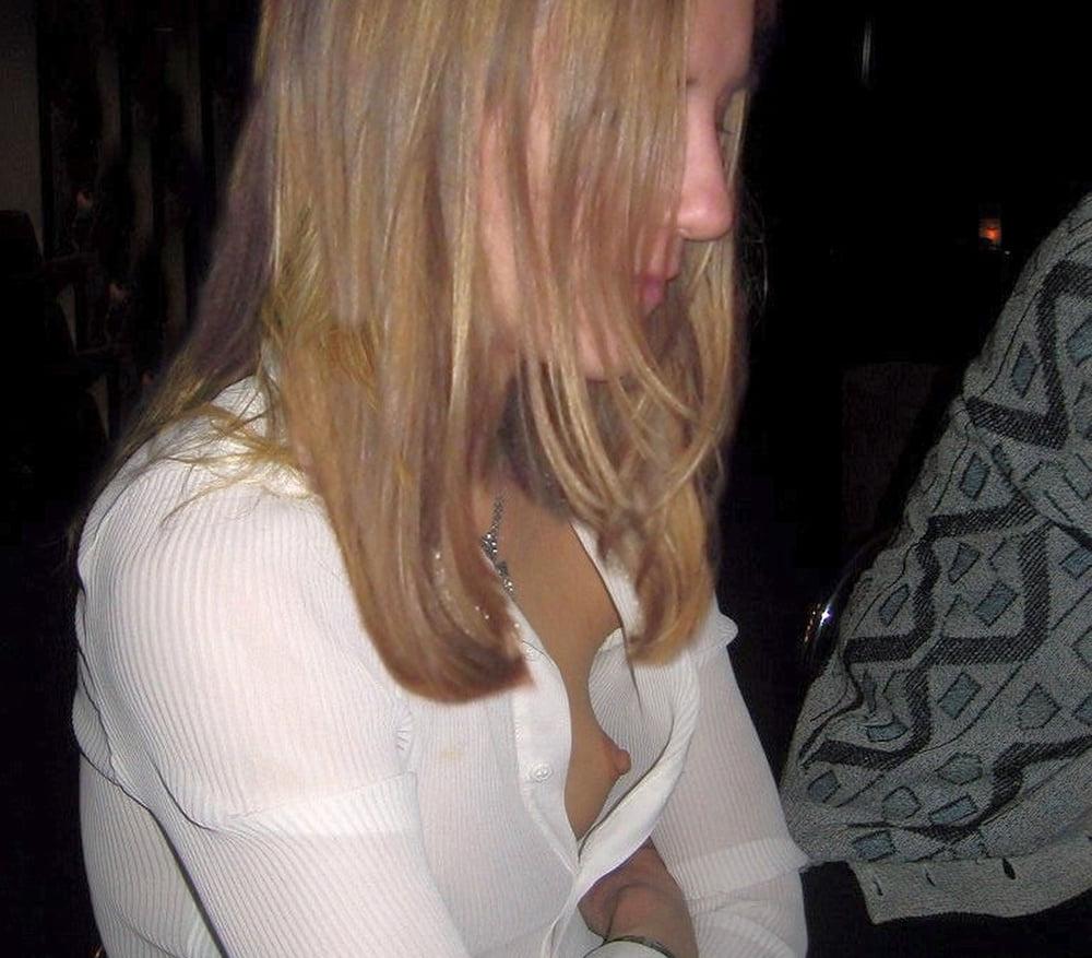 25P Downblouse &amp; Nipple Peeks 251