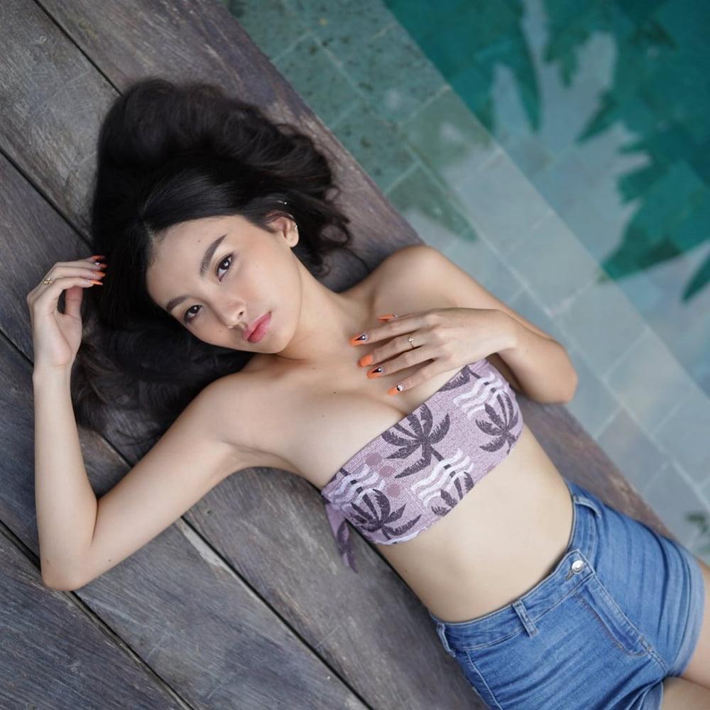 25P Armpits I Want to Lick 1