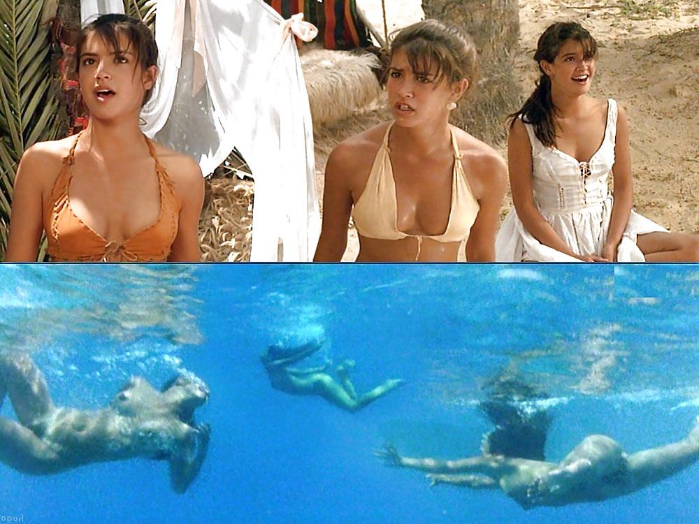 16P Fast Times Teen Beauty -  Phoebe Cates