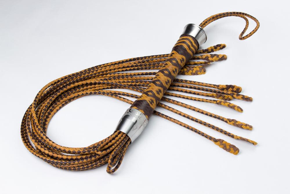 11P 12-Tail braided leather flogger