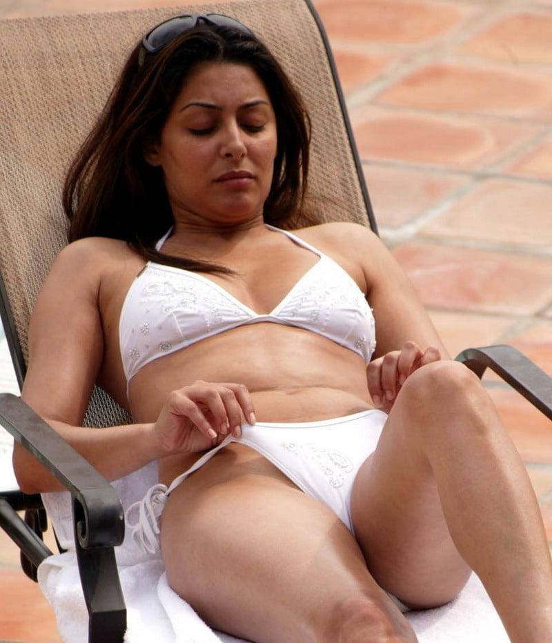 25P Desi Porn Pics 16