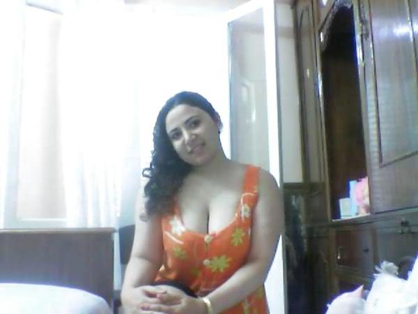 14P Arab mom2