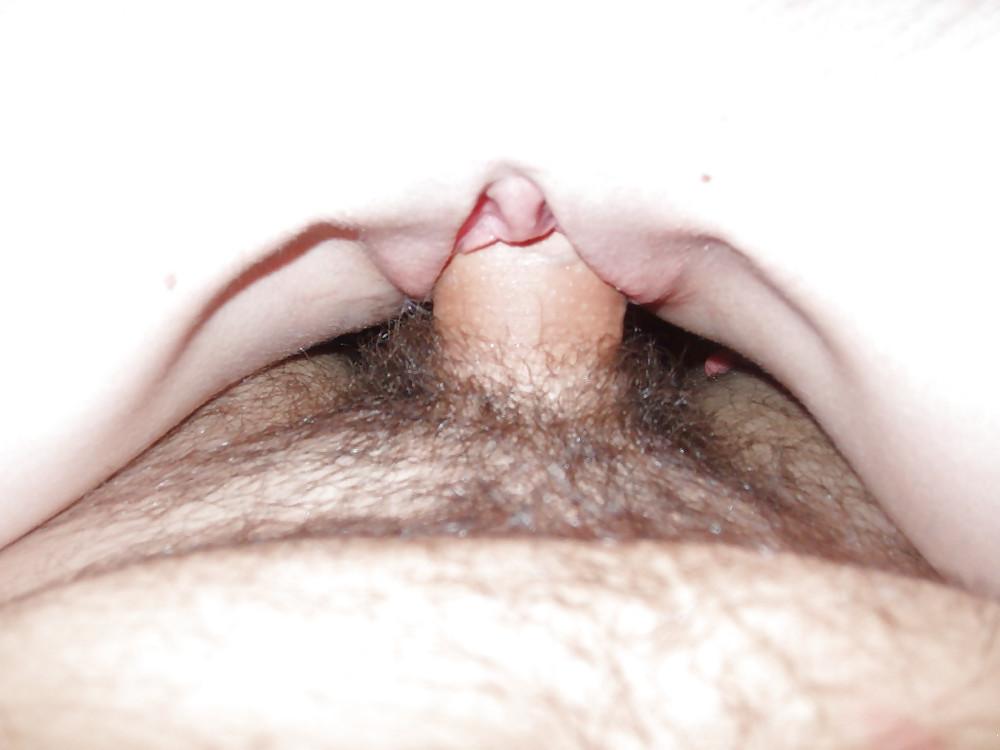 25P EXGF Gives Handjob