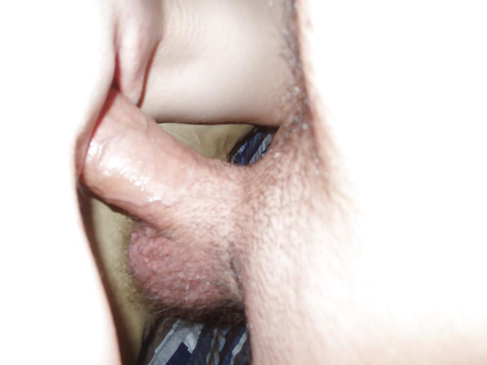 25P EXGF Gives Handjob
