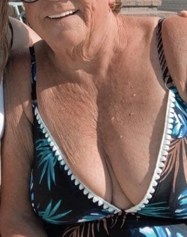 10P 66 year old Florida slut
