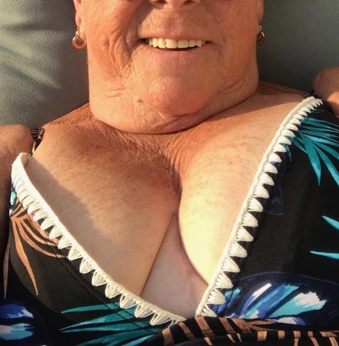 10P 66 year old Florida slut