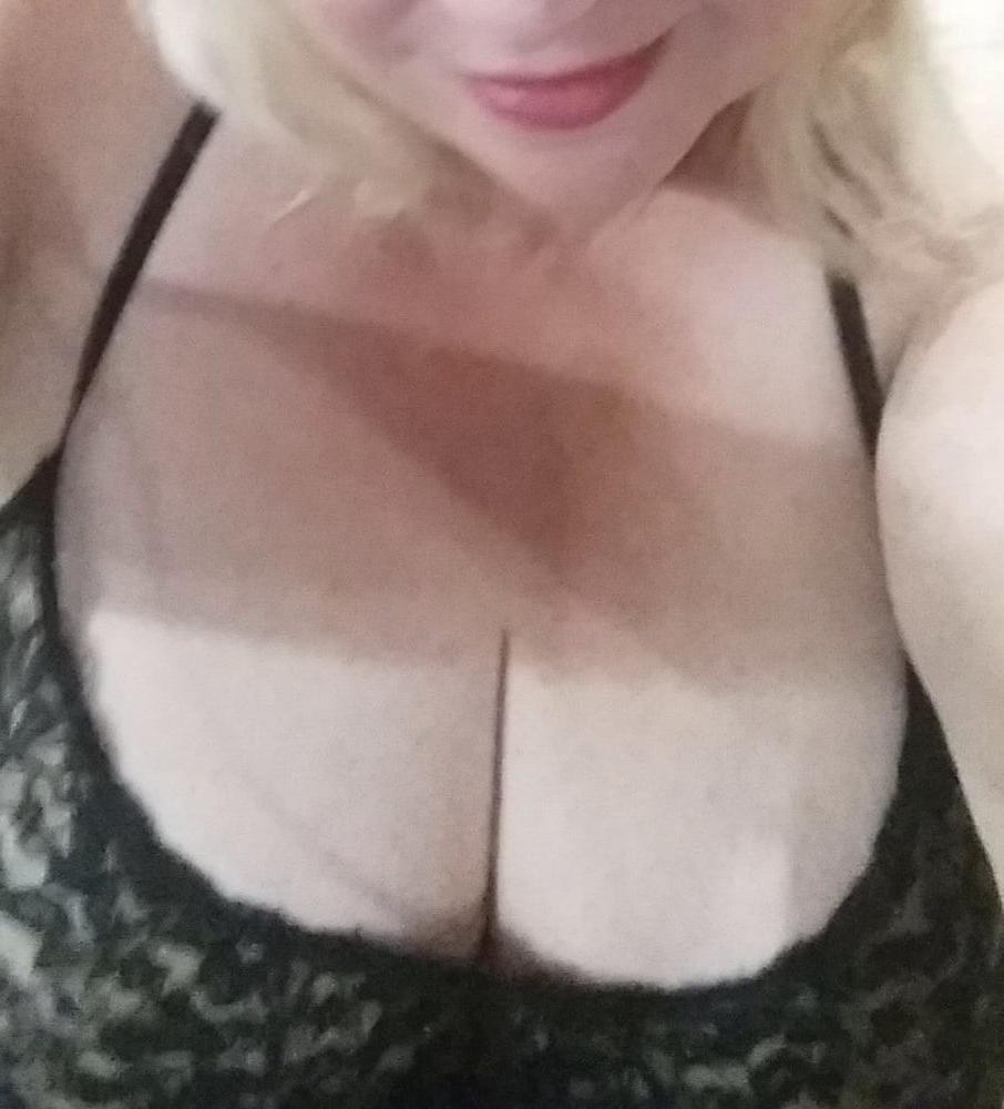 10P 66 year old Florida slut
